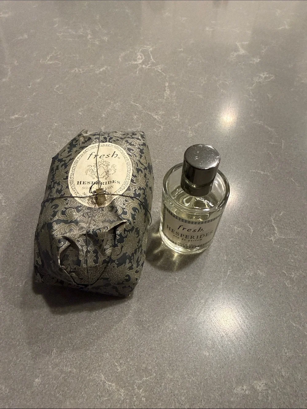 fresh Hesperides Soap & Fragrance Set — Gray and Silver